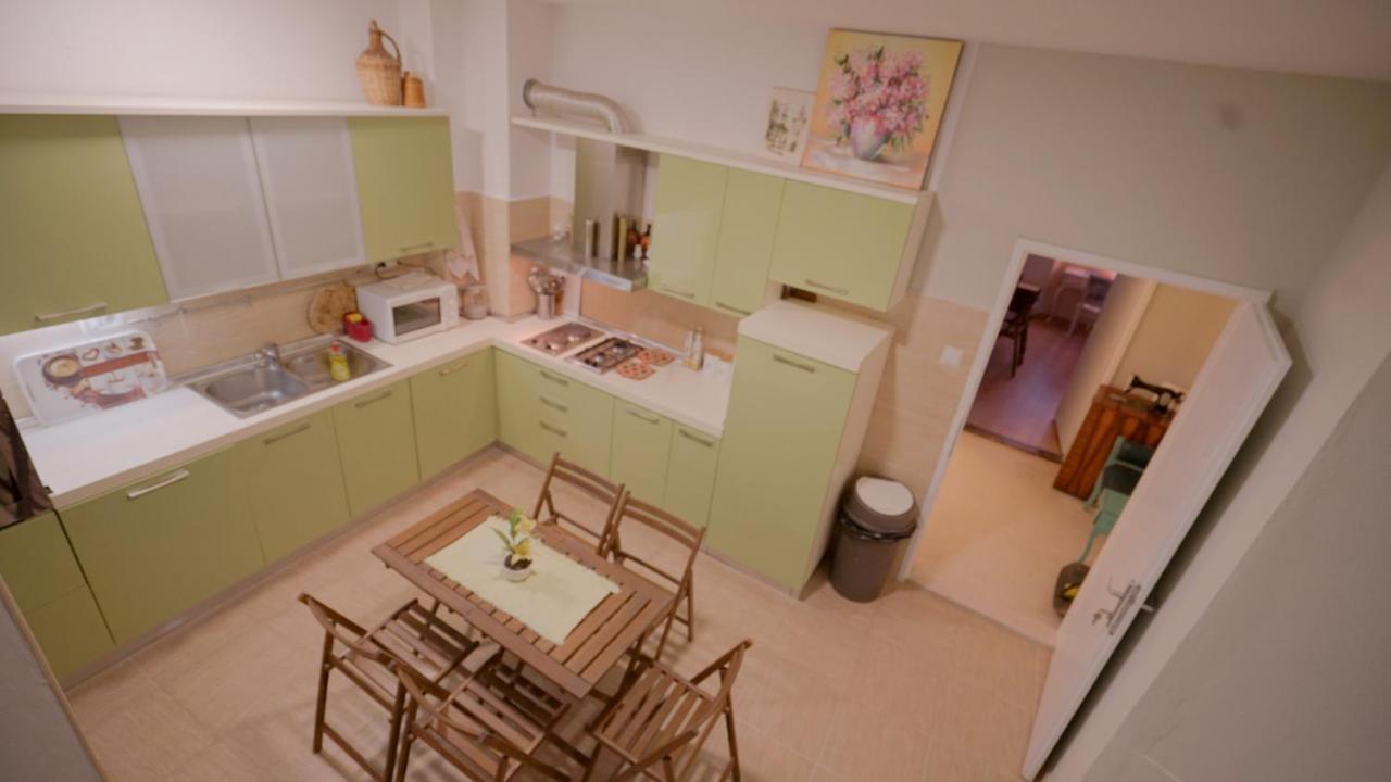 בודווה Freedom Hostel מראה חיצוני תמונה